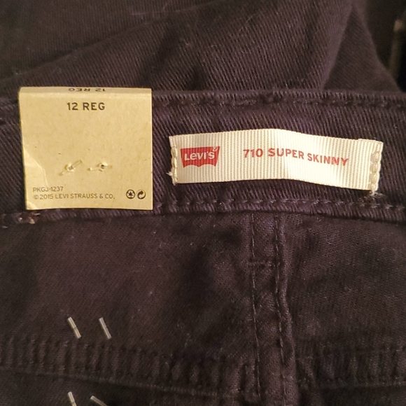 LEVI'S 710 Super Skinny Distressed Jeans size 12 - Picture 3 of 3